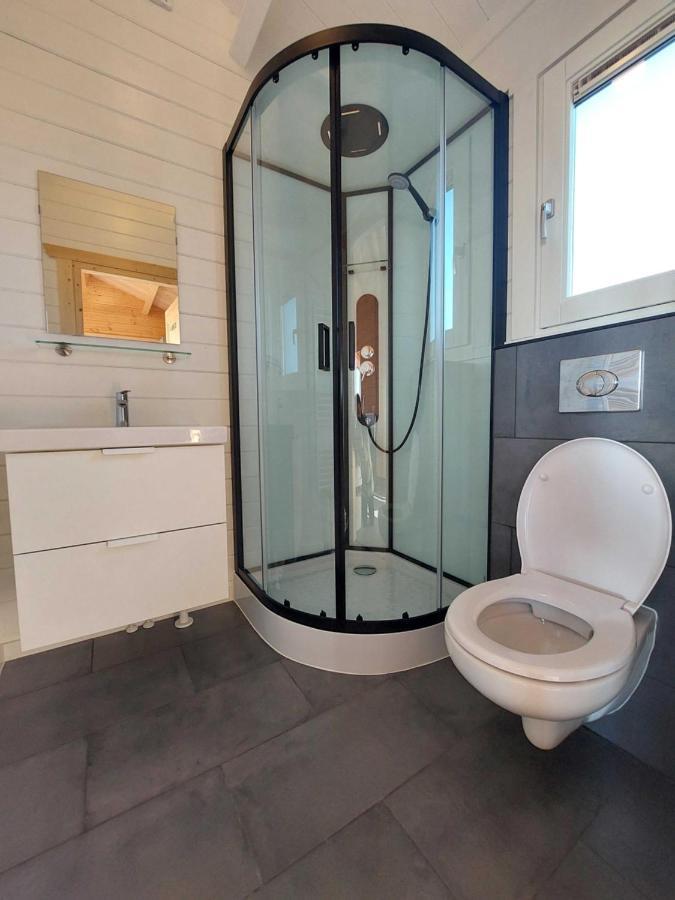 Vakantiehuisje Vlakbij Leeuwarden, Swichumer Pleats Dış mekan fotoğraf